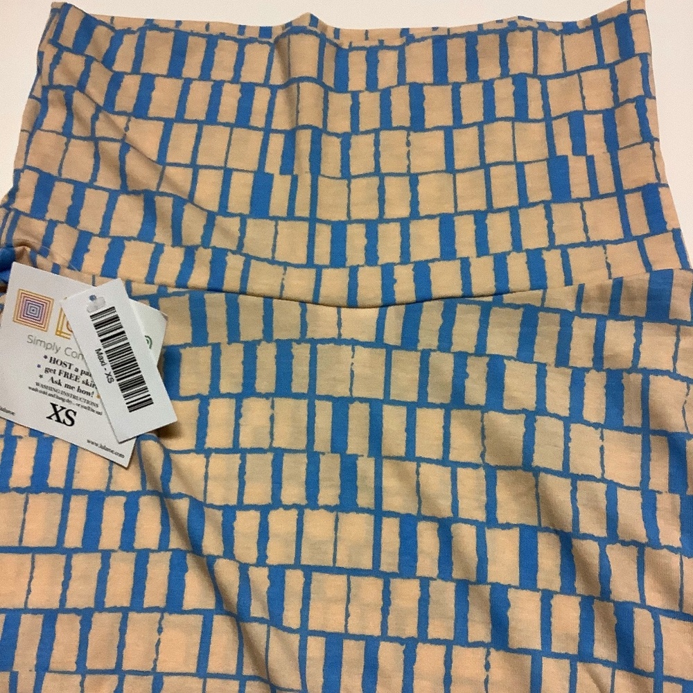New with tags Xs Lularoe maxi skirt